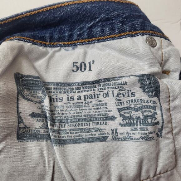 LEVI'S 501 Cut Off Denim Shorts Size Women's 31 - Picture 6 of 12